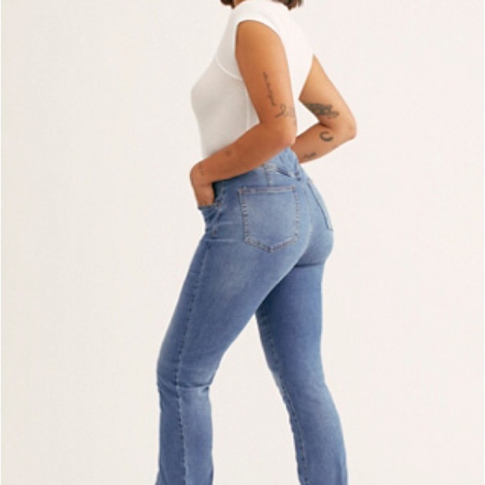 Free People We The Free CRVY Rockaway Bootcut Jeans - Picture 3 of 7